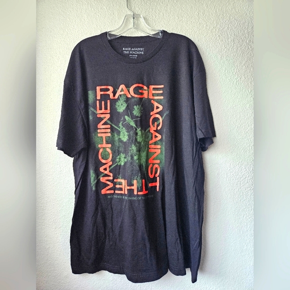 NEW official rage against the machine tour shirt - Picture 1 of 2